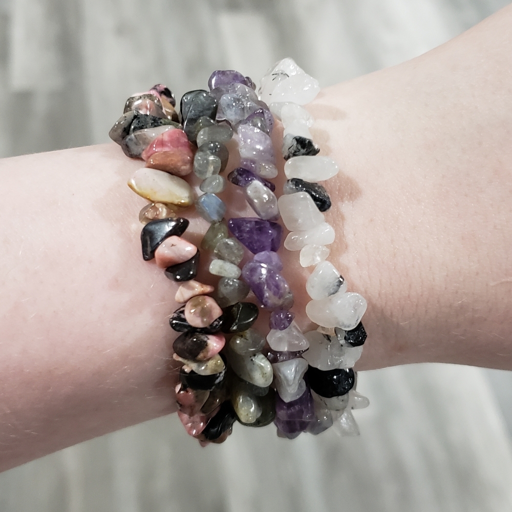 NWOT set of 4 natural stone beaded bracelets